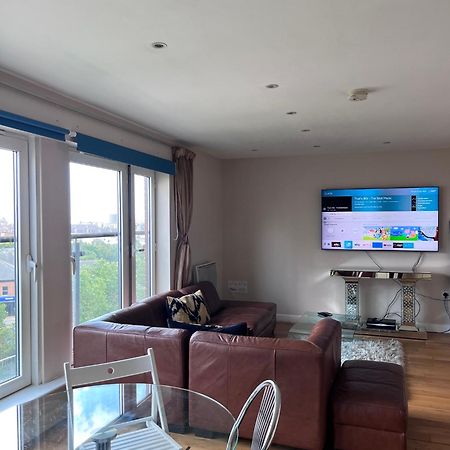 Great City Centre Getaway Apartment 2 Bed Near The Beach And Shopping Area Swansea Exteriér fotografie