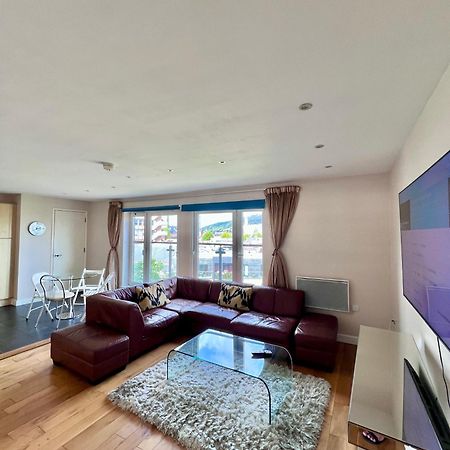 Great City Centre Getaway Apartment 2 Bed Near The Beach And Shopping Area Swansea Exteriér fotografie