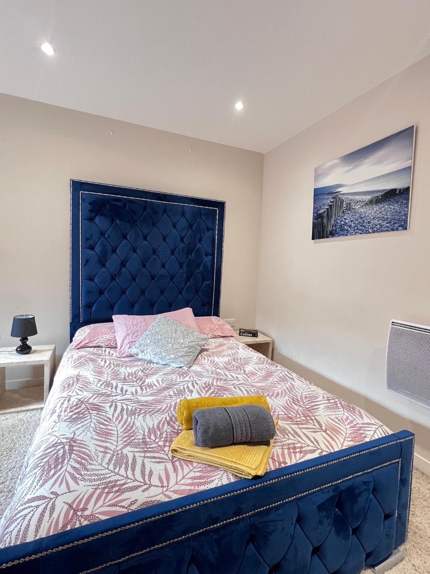 Great City Centre Getaway Apartment 2 Bed Near The Beach And Shopping Area Swansea Exteriér fotografie